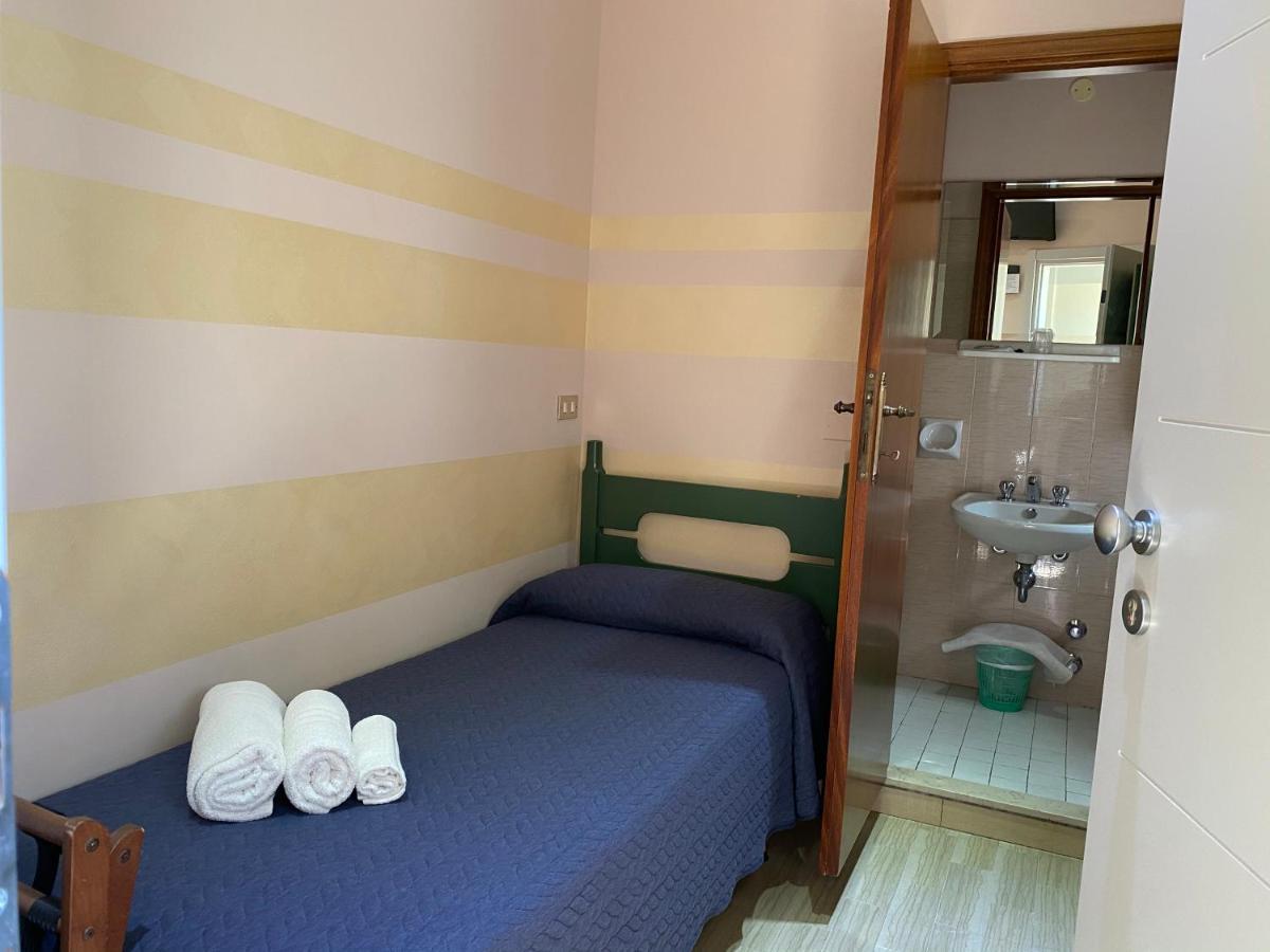 Hotel Moderno - Bed & Breakfast Τσέρβια Εξωτερικό φωτογραφία