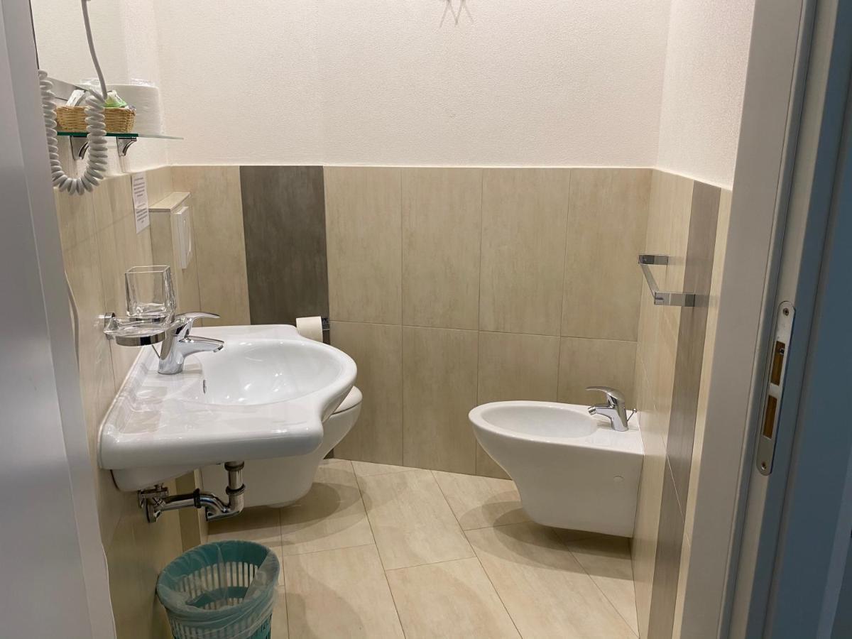 Hotel Moderno - Bed & Breakfast Τσέρβια Εξωτερικό φωτογραφία
