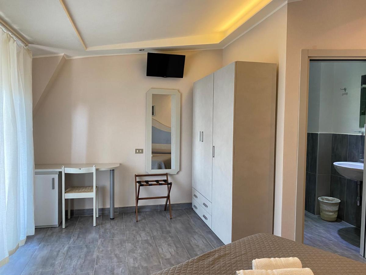 Hotel Moderno - Bed & Breakfast Τσέρβια Εξωτερικό φωτογραφία