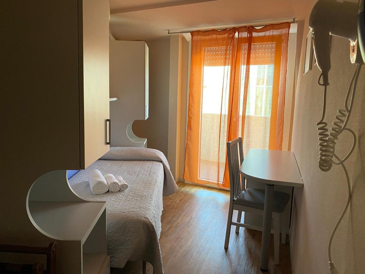 Hotel Moderno - Bed & Breakfast Τσέρβια Εξωτερικό φωτογραφία