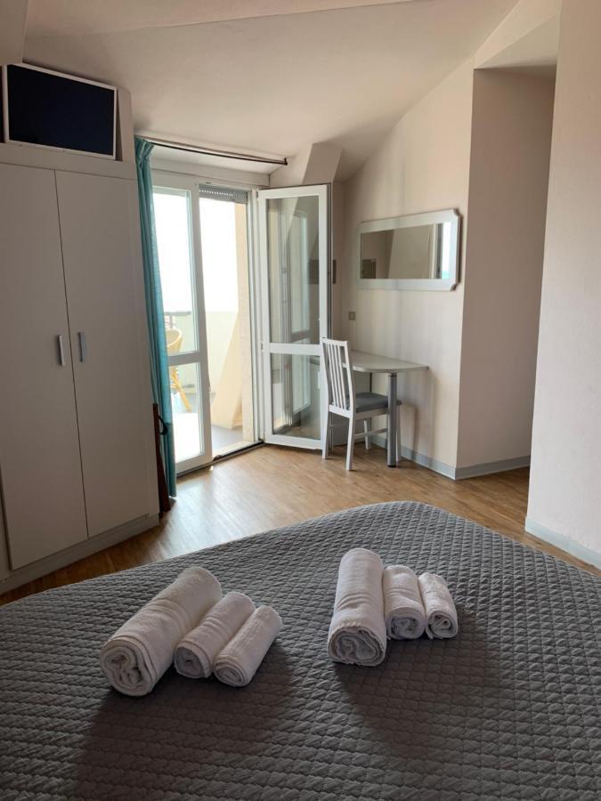 Hotel Moderno - Bed & Breakfast Τσέρβια Εξωτερικό φωτογραφία