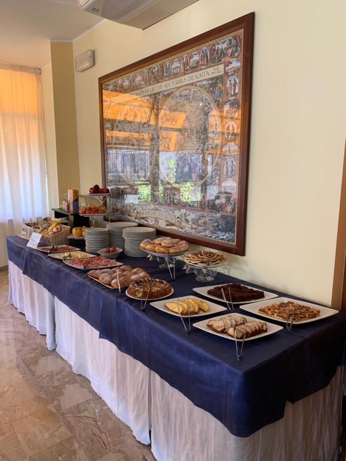 Hotel Moderno - Bed & Breakfast Τσέρβια Εξωτερικό φωτογραφία