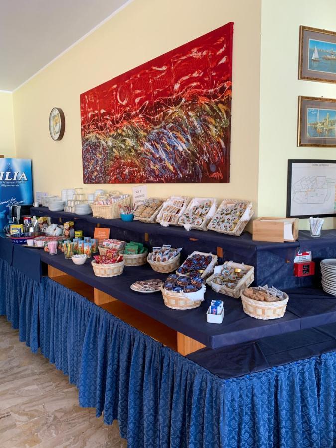 Hotel Moderno - Bed & Breakfast Τσέρβια Εξωτερικό φωτογραφία