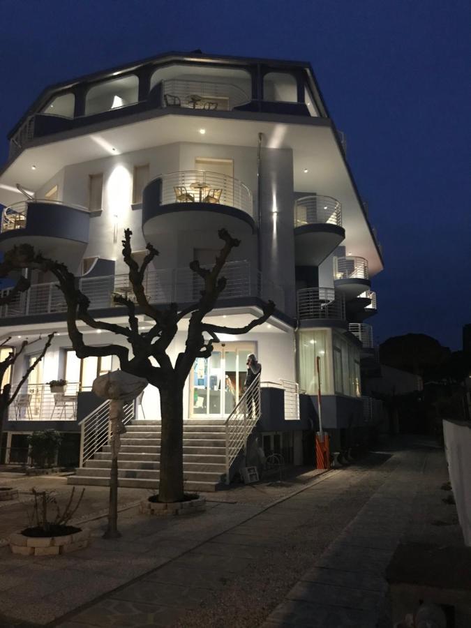 Hotel Moderno - Bed & Breakfast Τσέρβια Εξωτερικό φωτογραφία