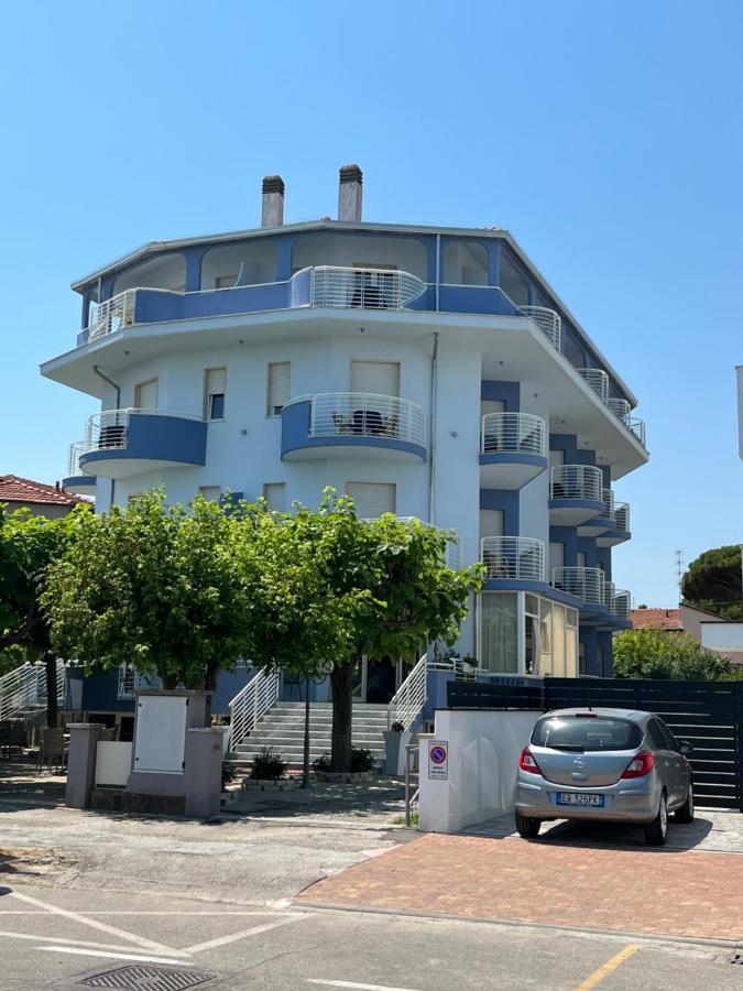 Hotel Moderno - Bed & Breakfast Τσέρβια Εξωτερικό φωτογραφία