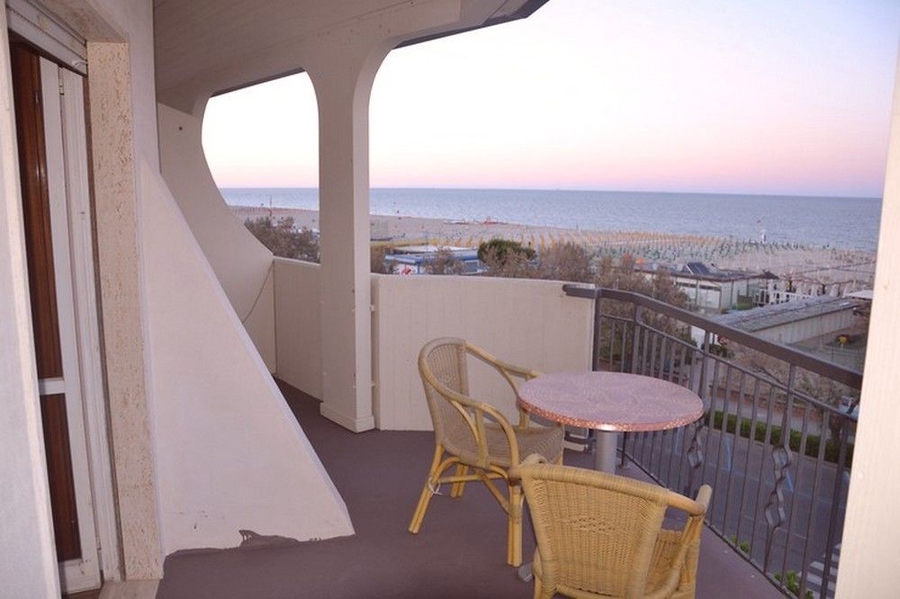 Hotel Moderno - Bed & Breakfast Τσέρβια Εξωτερικό φωτογραφία